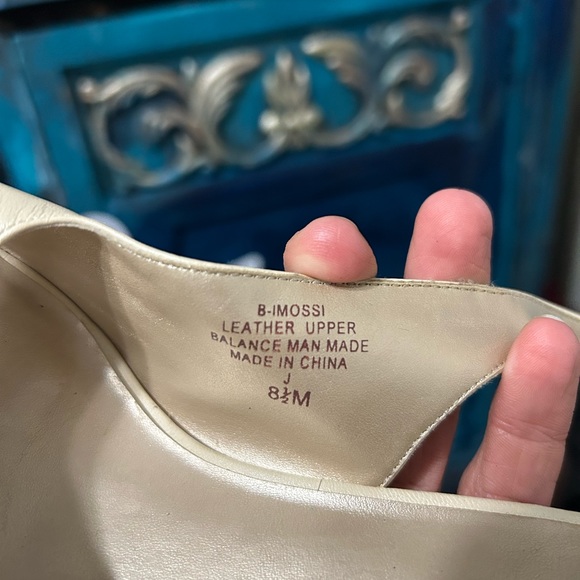 Bandolino size 8.5 cream open toe heels - Picture 2 of 2